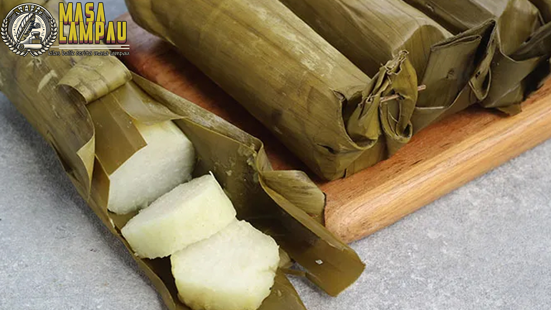 Sejarah Unik Lontong: Hidangan Berbalut Daun Pisang