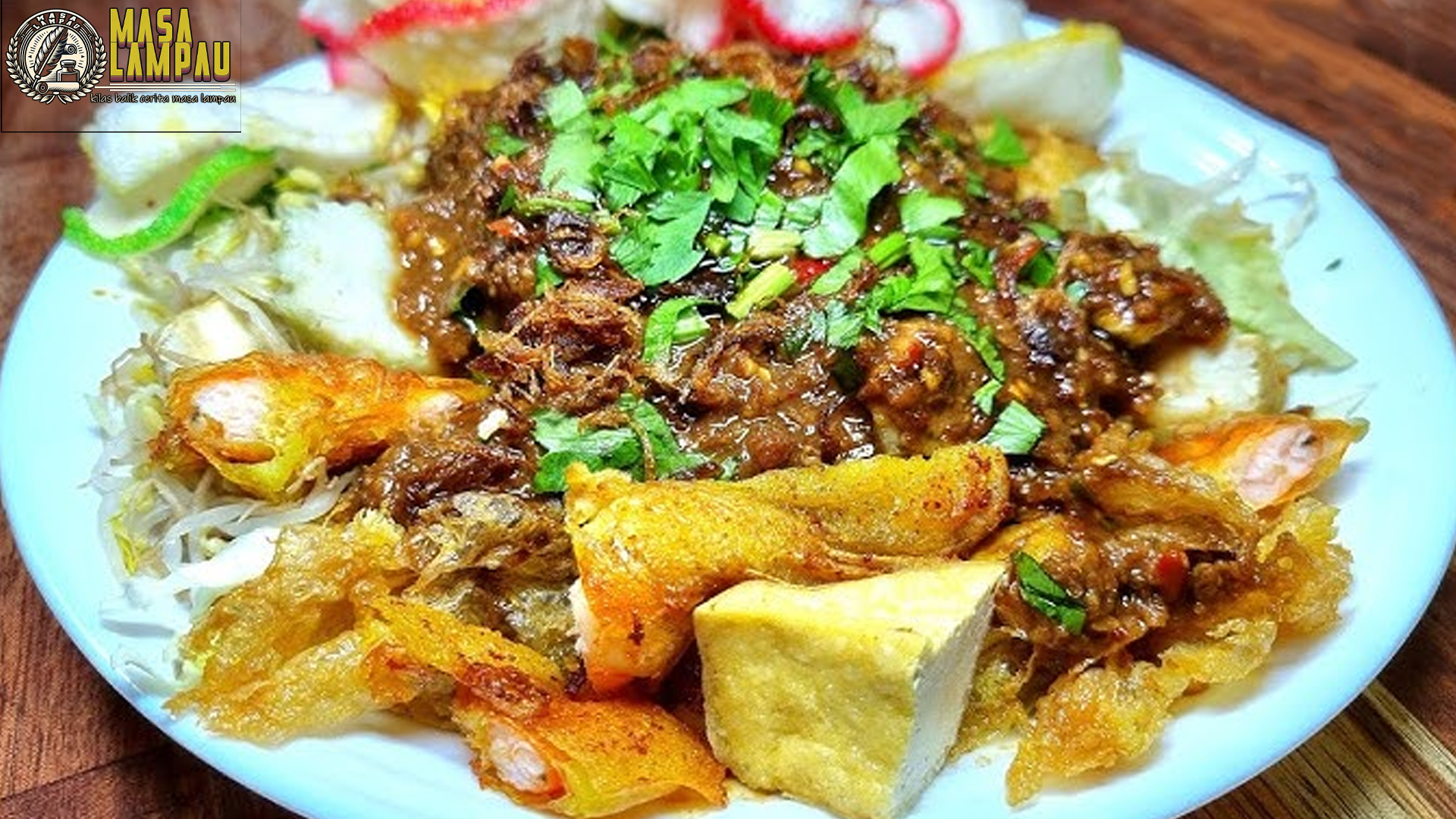 Menggali Sejarah Tahu Gimbal: Kuliner Legendaris dari Semarang