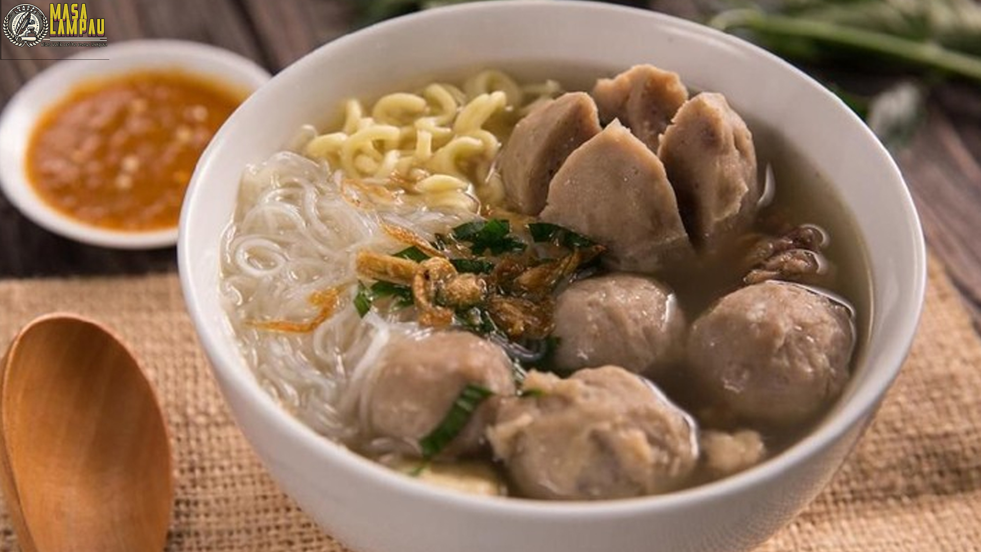 Sejarah Bakso Solo: Antara Cita Rasa Tionghoa & Sentuhan Jawa
