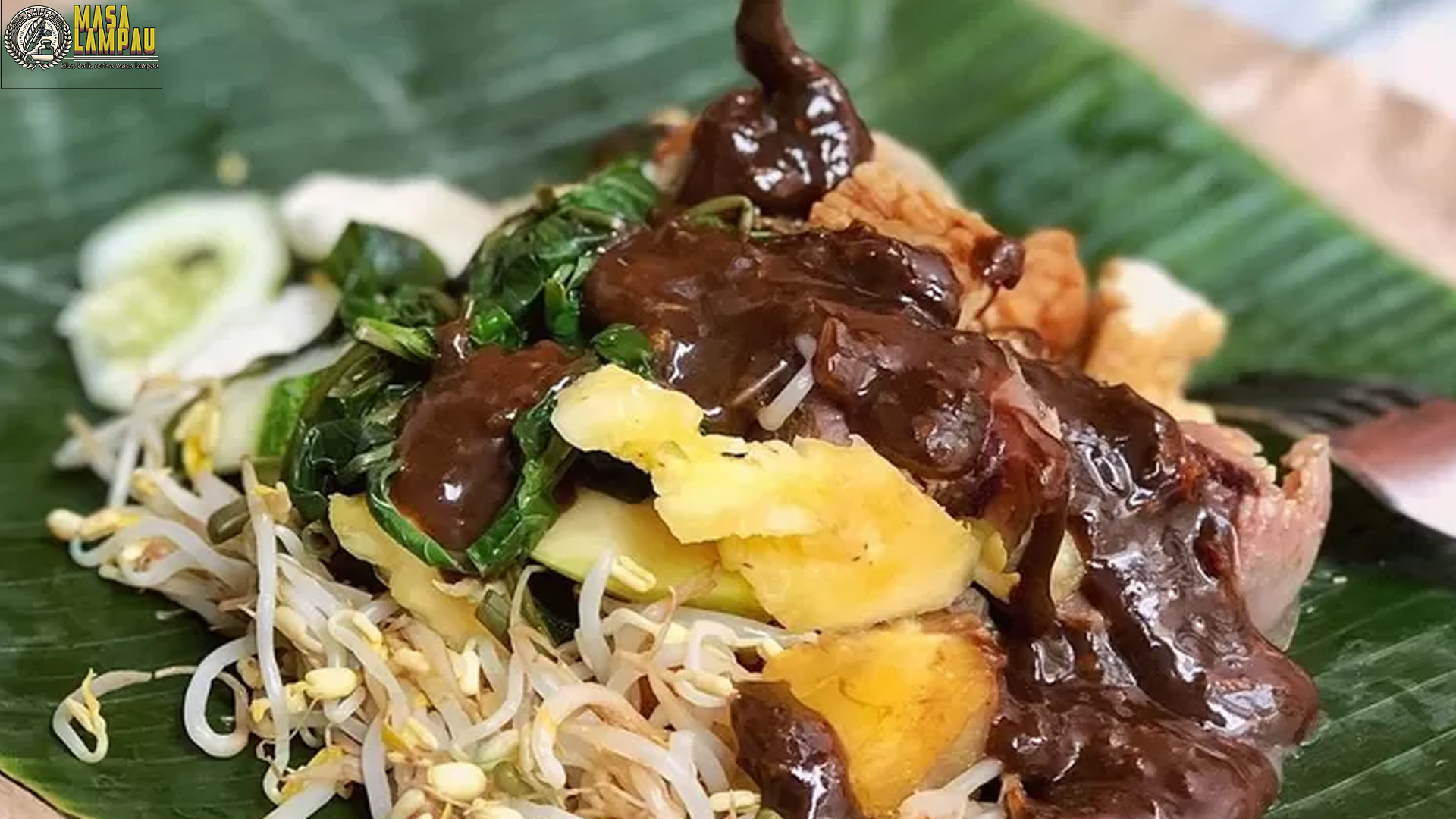 Rujak Cingur: Antara Cinta Pertama atau Rasa yang Bikin Trauma