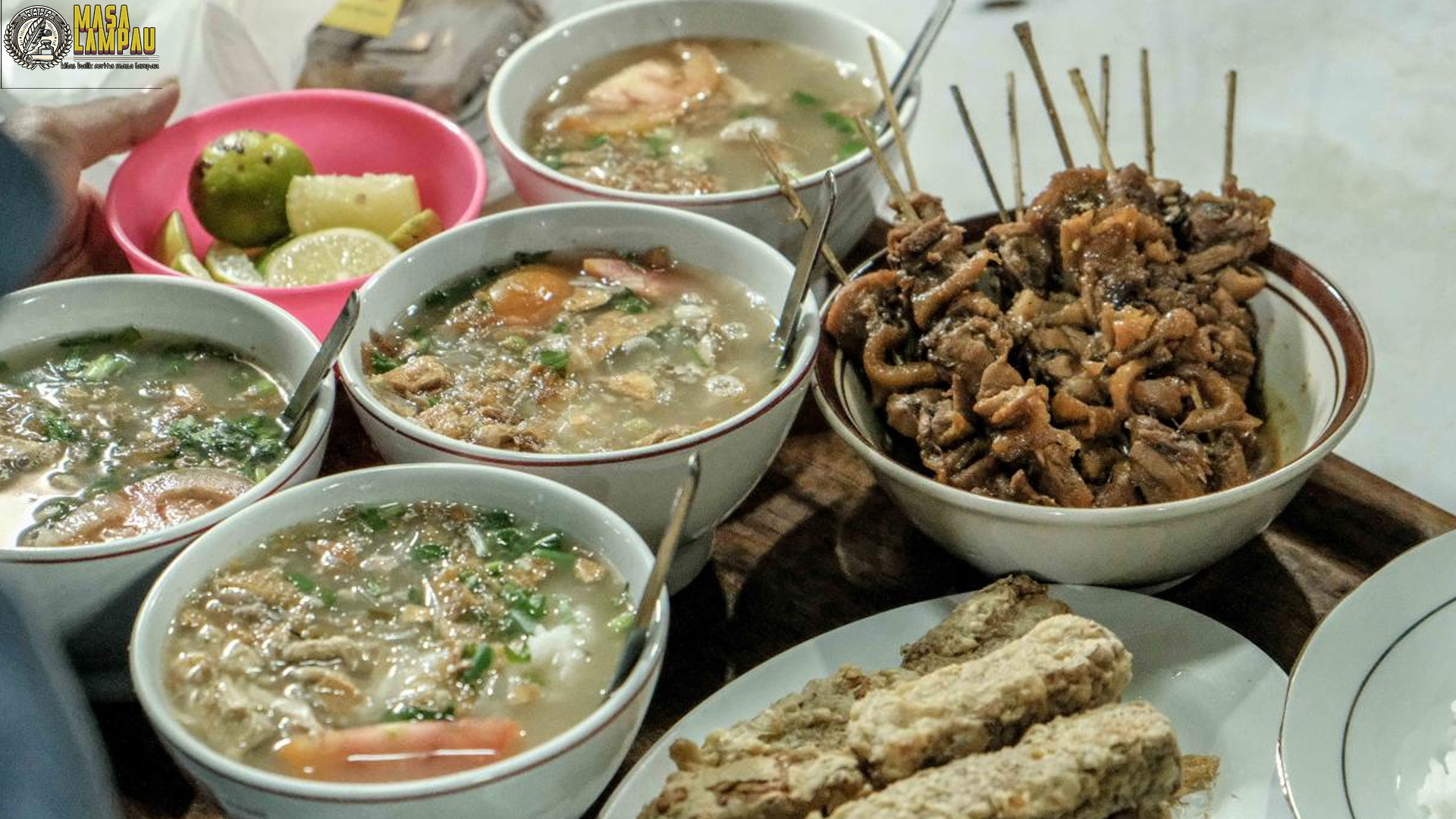 Dari Gerobak ke Warung Legendaris: Sejarah Soto Bangkong
