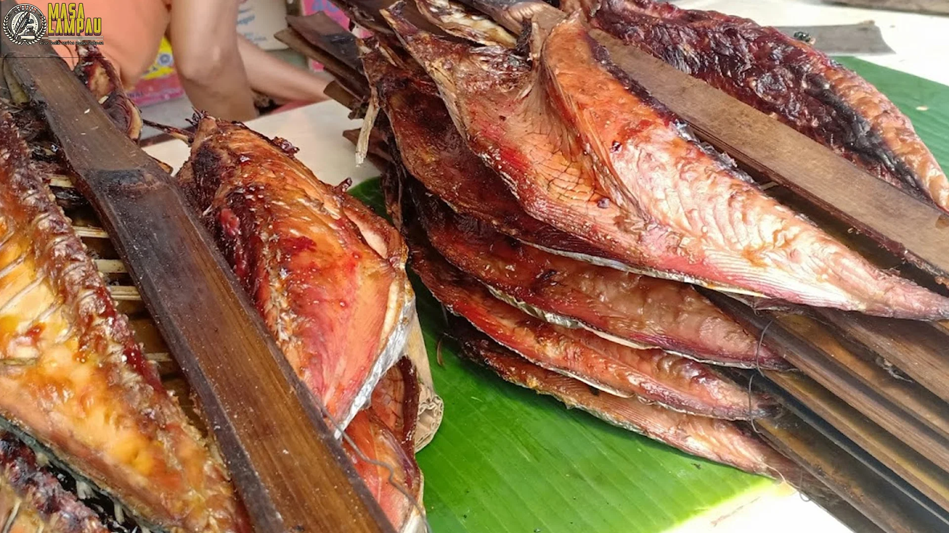 Ikan Asar: 5 Hal yang Harus Diketahui tentang Hidangan Nusantara 1 Ikan Asar: 5 Hal yang Harus Diketahui tentang Hidangan Nusantara