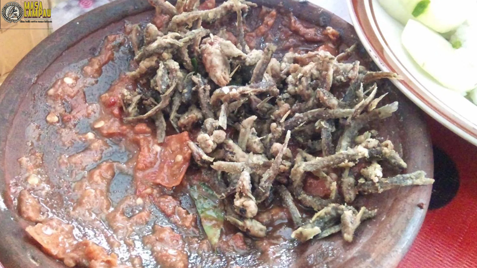 Sego Uceng: 5 Kisah Sejarah di Balik Sajian Sederhana yang Melegenda