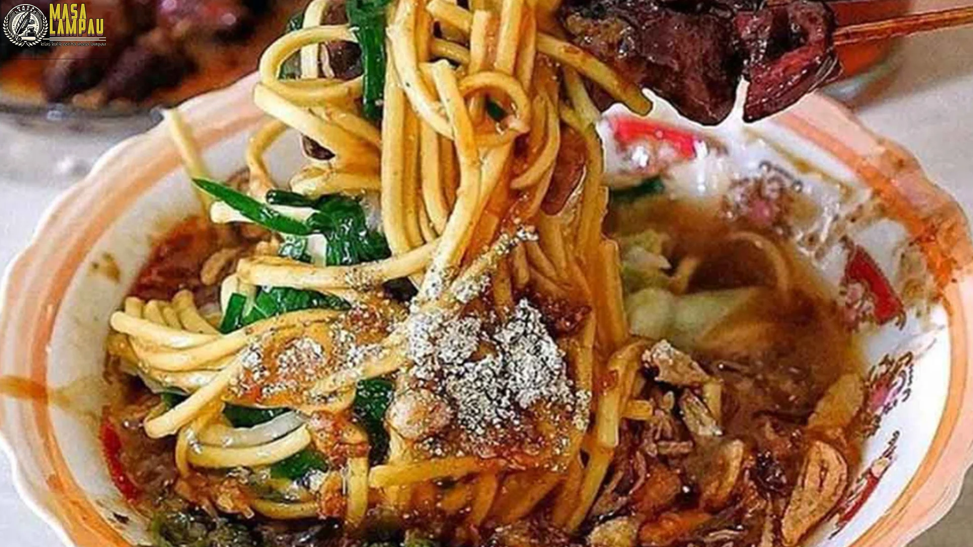 Sejarah Abadi Mi Ongklok Perlihatkan 4 Ciri Khas Rasa dan Teksturnya 2 Sejarah Abadi Mi Ongklok Perlihatkan 4 Ciri Khas Rasa dan Teksturnya